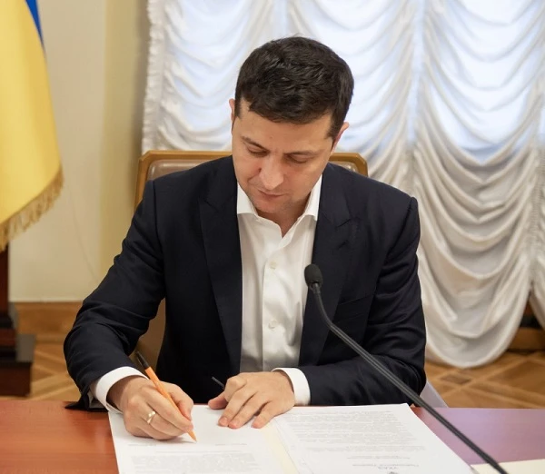Президент підписав зміни до закону «Про публічні закупівлі» Президент підписав зміни до закону «Про публічні закупівлі»