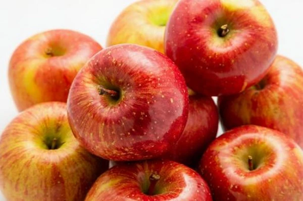 Фрукти та овочі з блиском: що означають маркування E901, E902, E903, E904 та E914